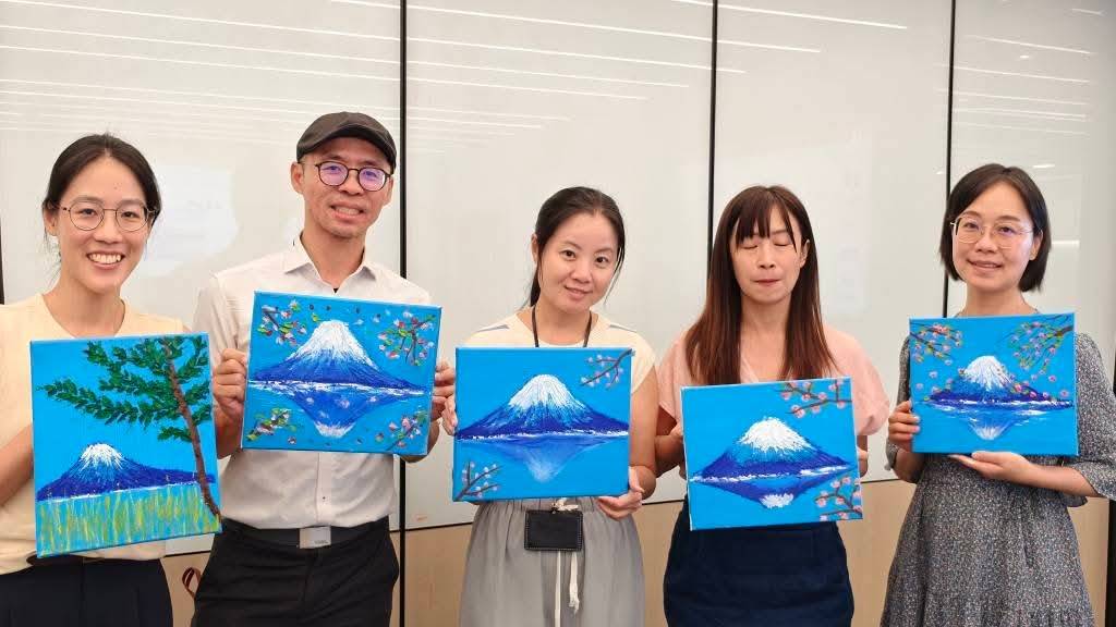 富士山油畫團體班成果